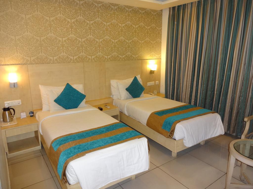 Hotel Southern Grand Vijayawada Exterior photo