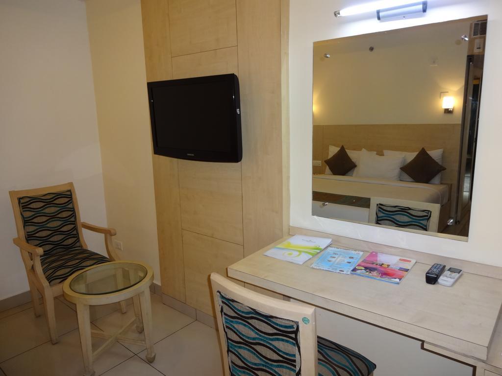 Hotel Southern Grand Vijayawada Exterior photo