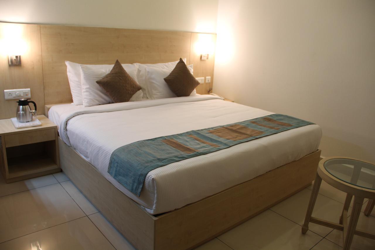 Hotel Southern Grand Vijayawada Exterior photo