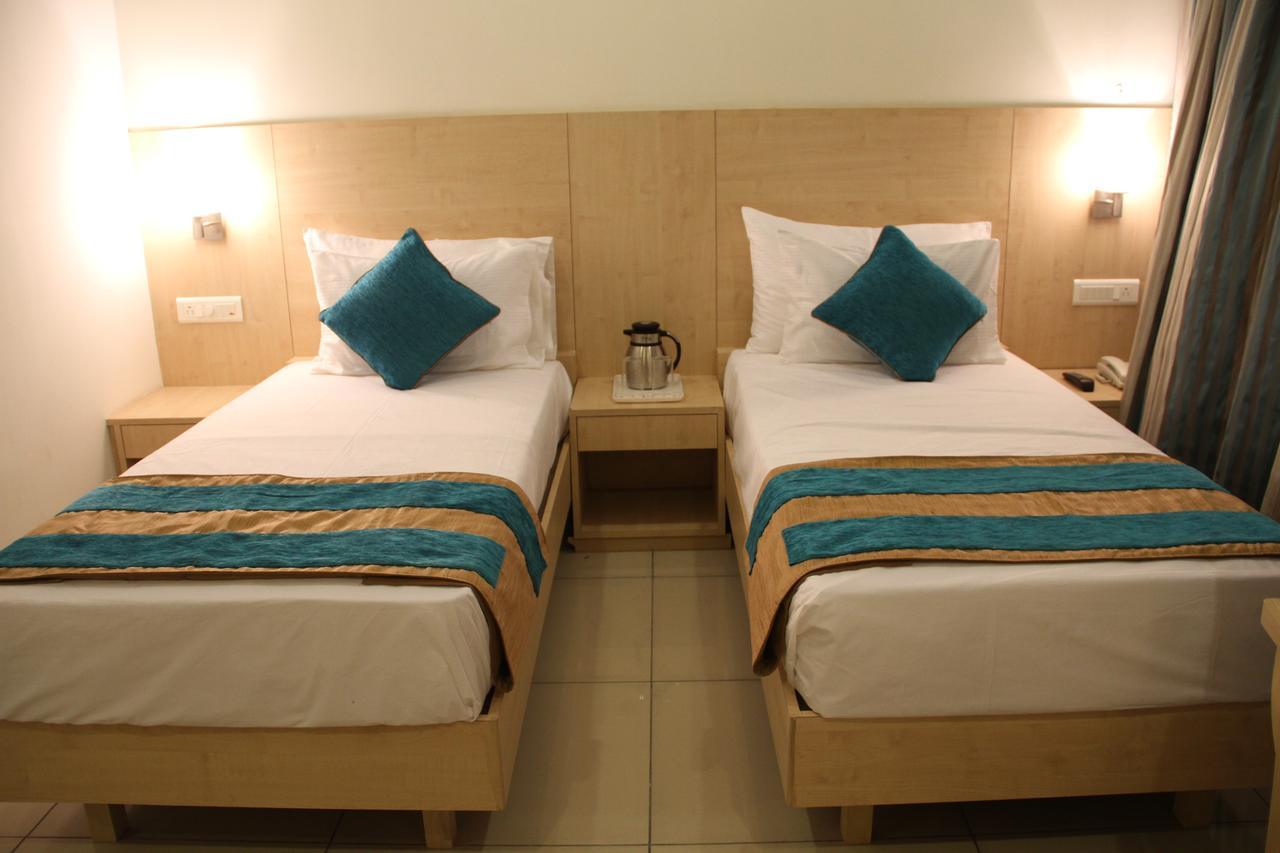 Hotel Southern Grand Vijayawada Exterior photo